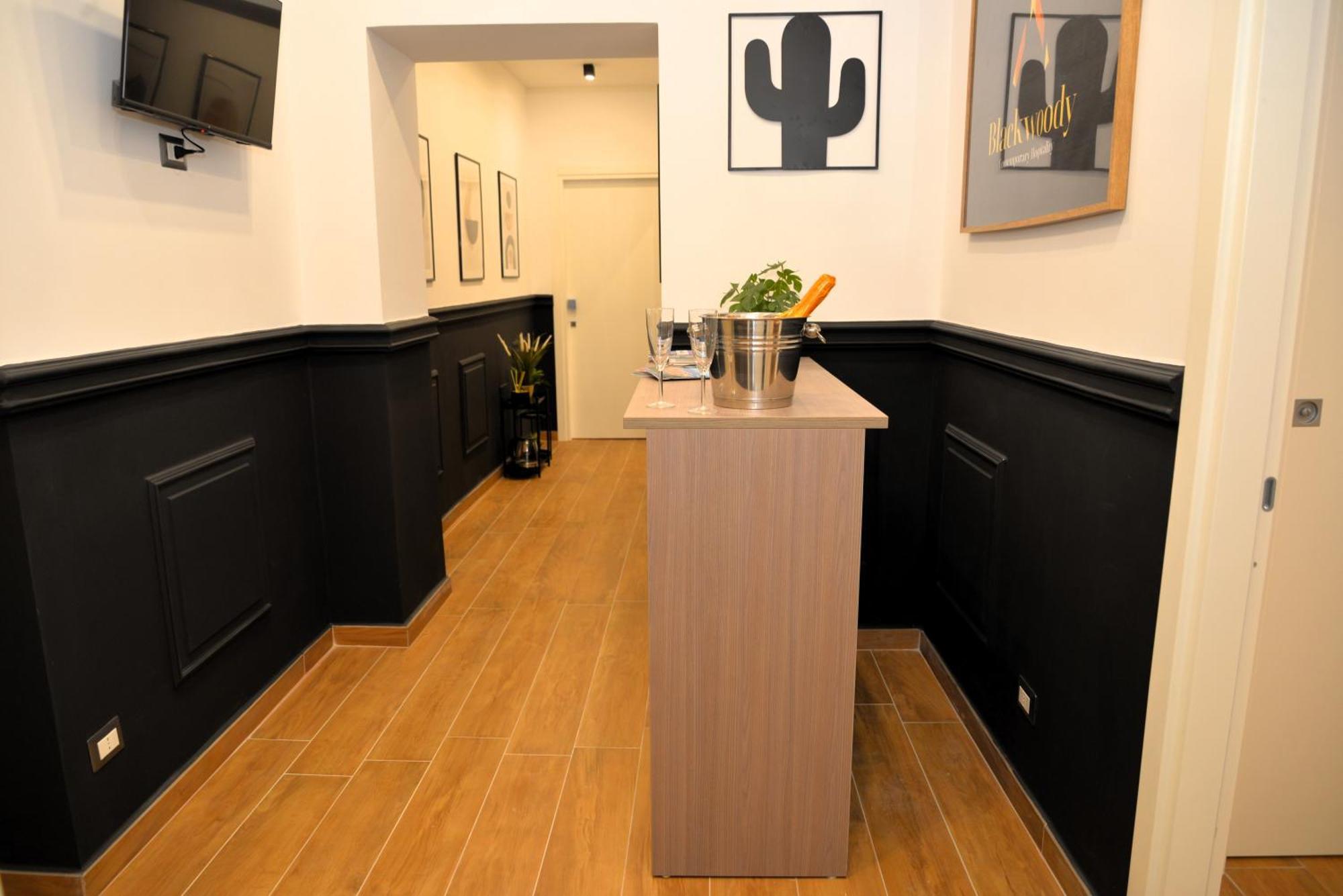 Blackwoody Contemporary - Centro Storico Napoli